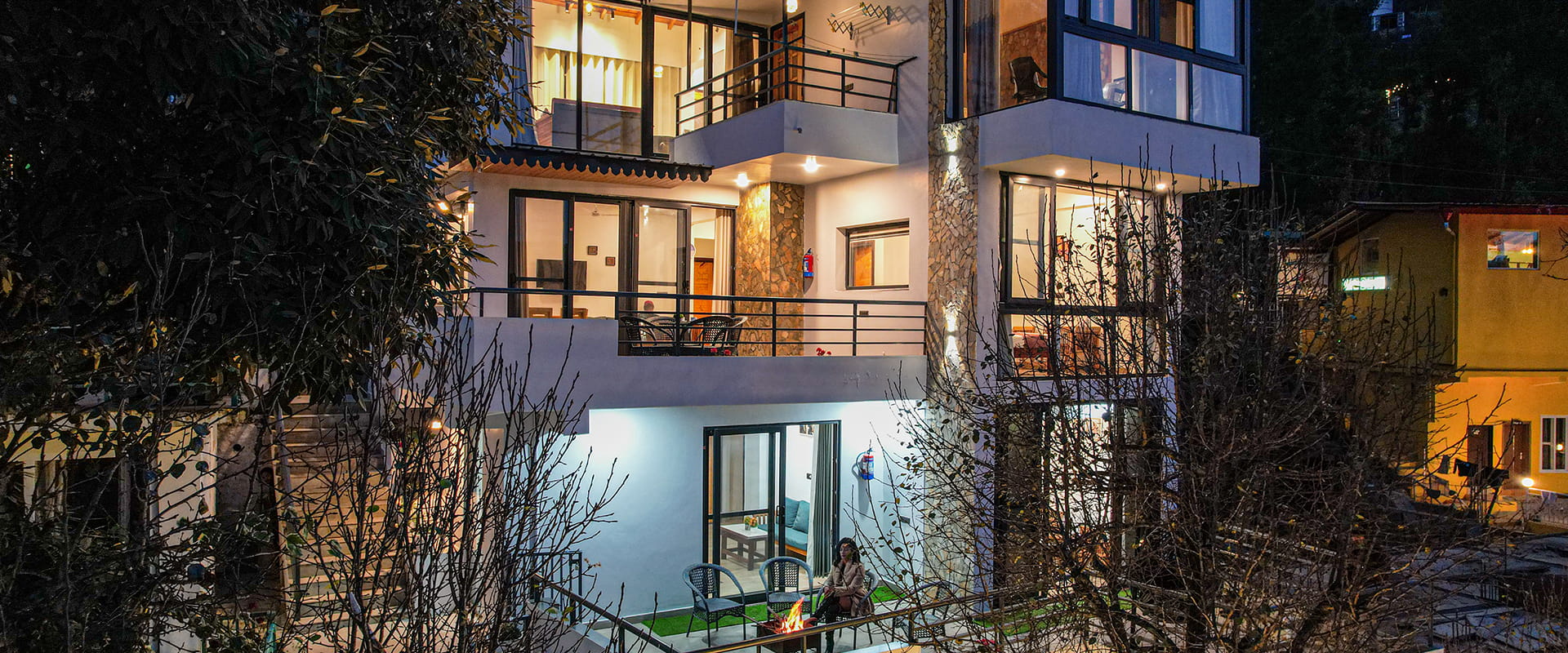 Luxury villa stay in Mukteshwar Uttarakhand