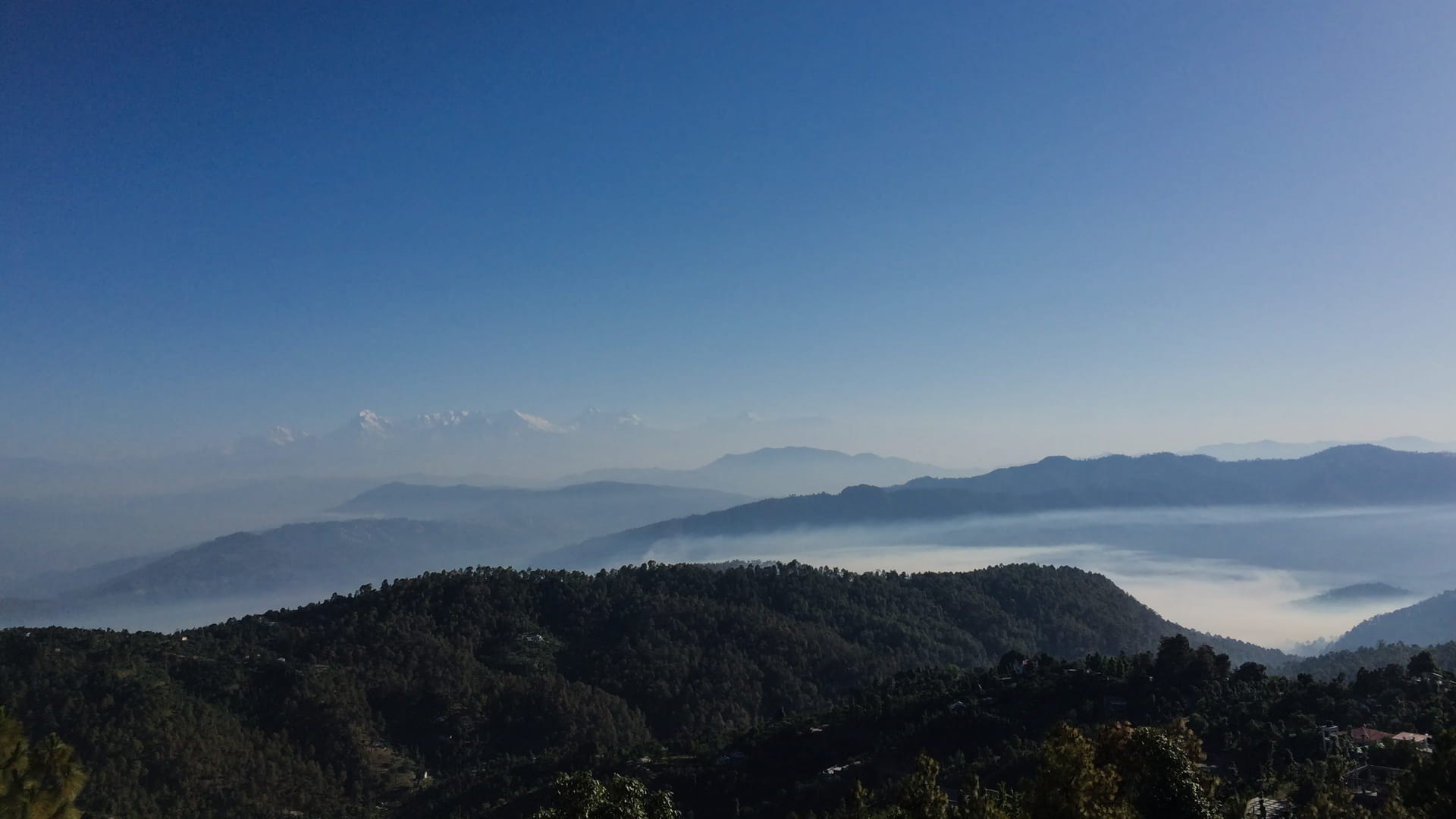 Book private villa in Mukteshwar for weekend getaway with Himalayan views