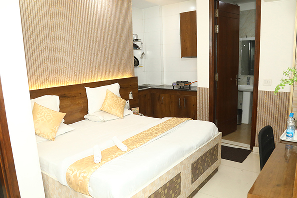Best hotel in Saket