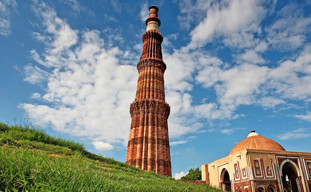 Best stay Near Qutub Minar