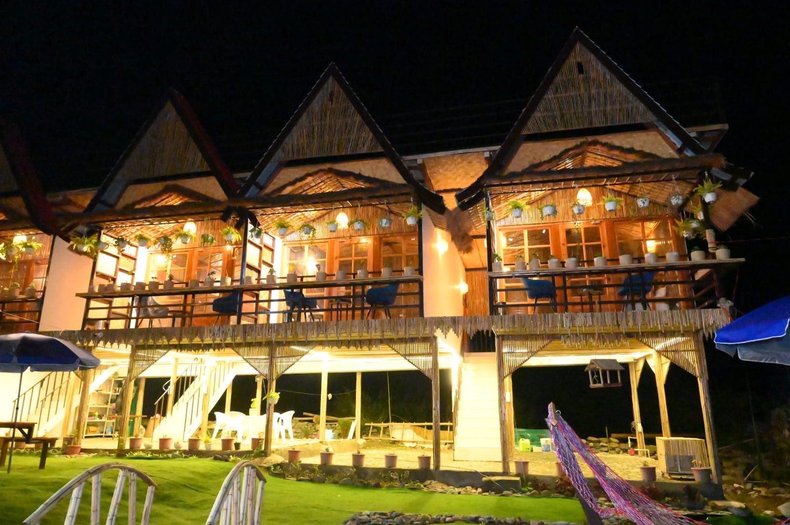 resort near bhihtal lake